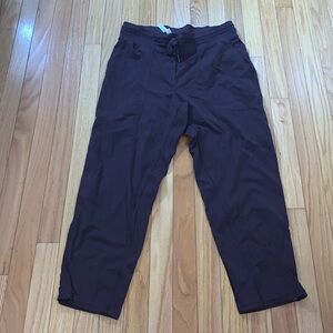 Lululemon dance studio 25” pants